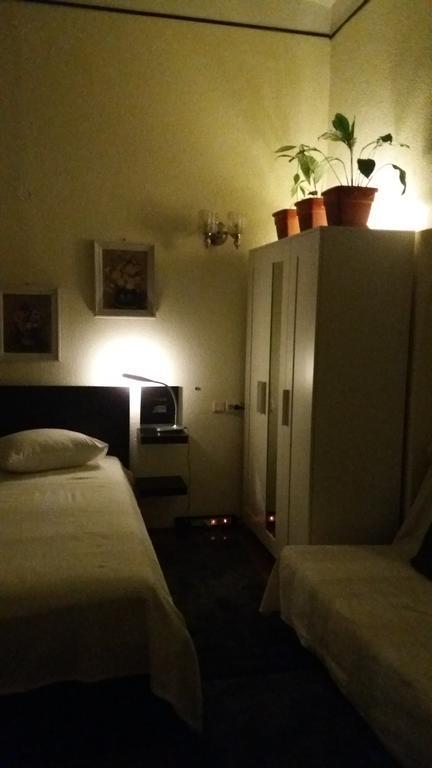 12 Residence Cotroceni Bukarest Exteriör bild