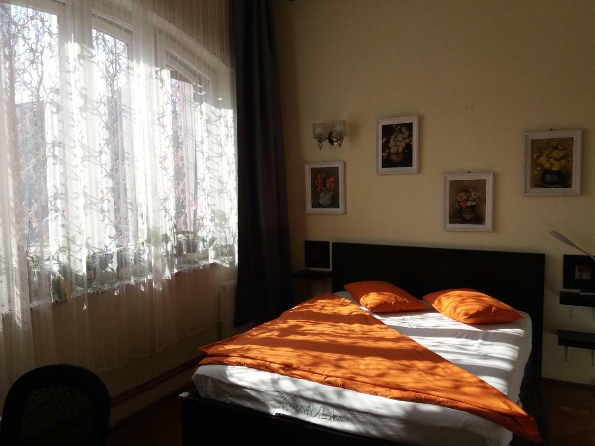 12 Residence Cotroceni Bukarest Exteriör bild