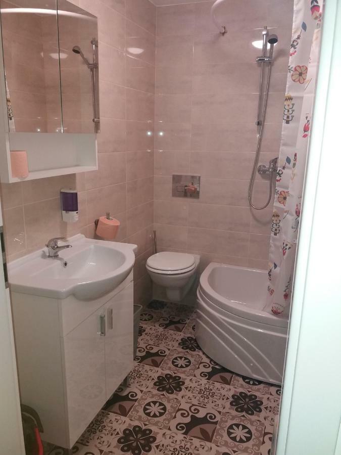 12 Residence Cotroceni Bukarest Exteriör bild